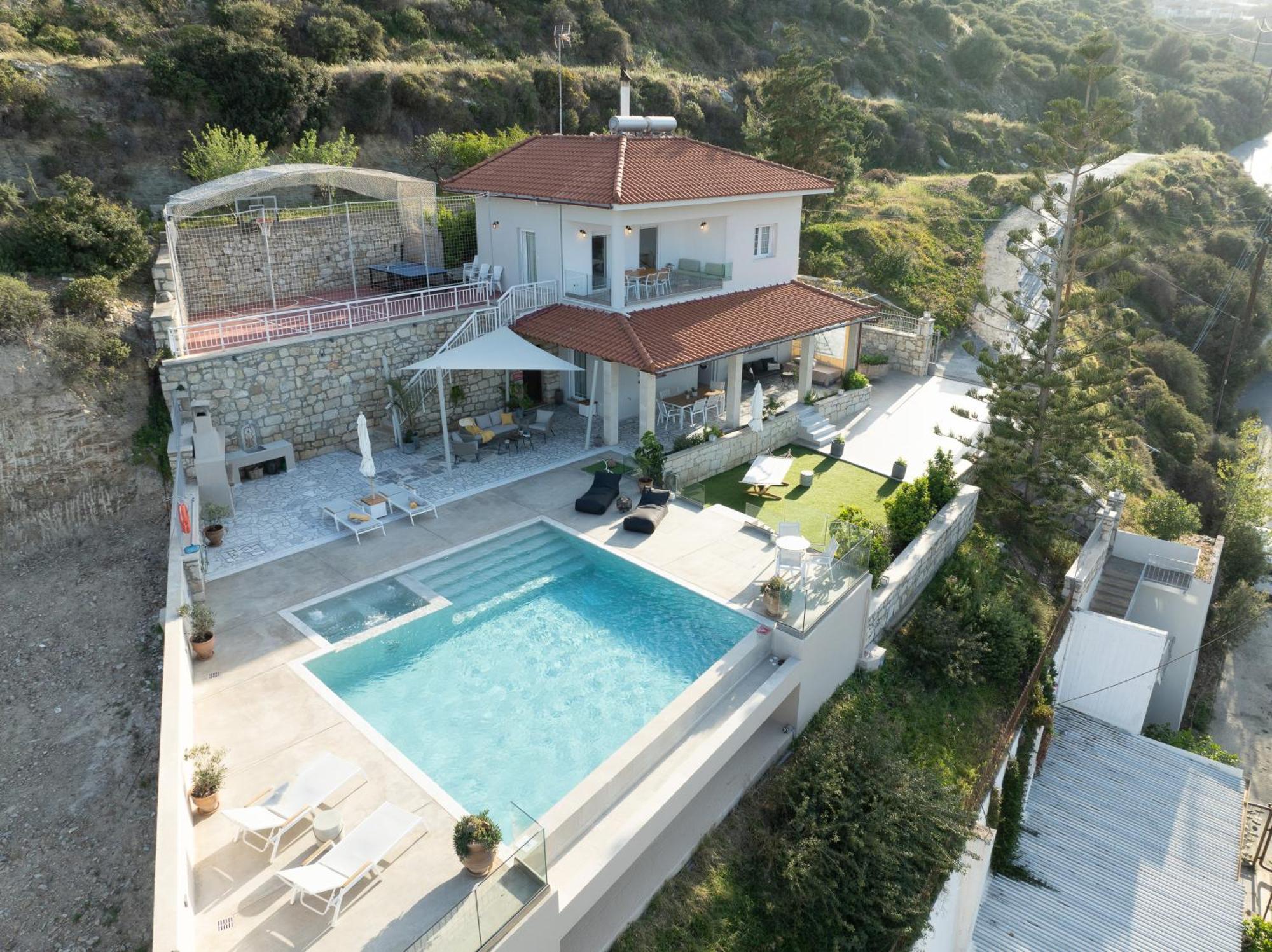 Amazing View Villa Aliki With Infinity Pool & Spa Ligaria  Bagian luar foto