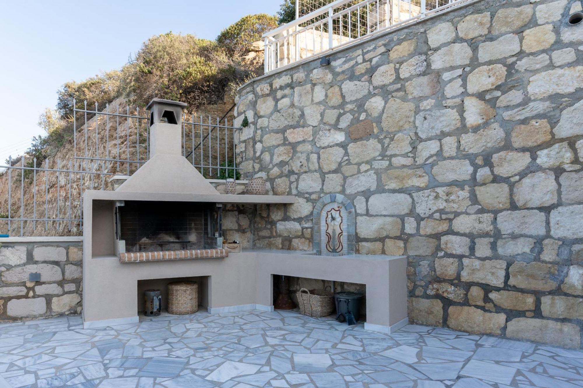 Amazing View Villa Aliki With Infinity Pool & Spa Ligaria  Bagian luar foto